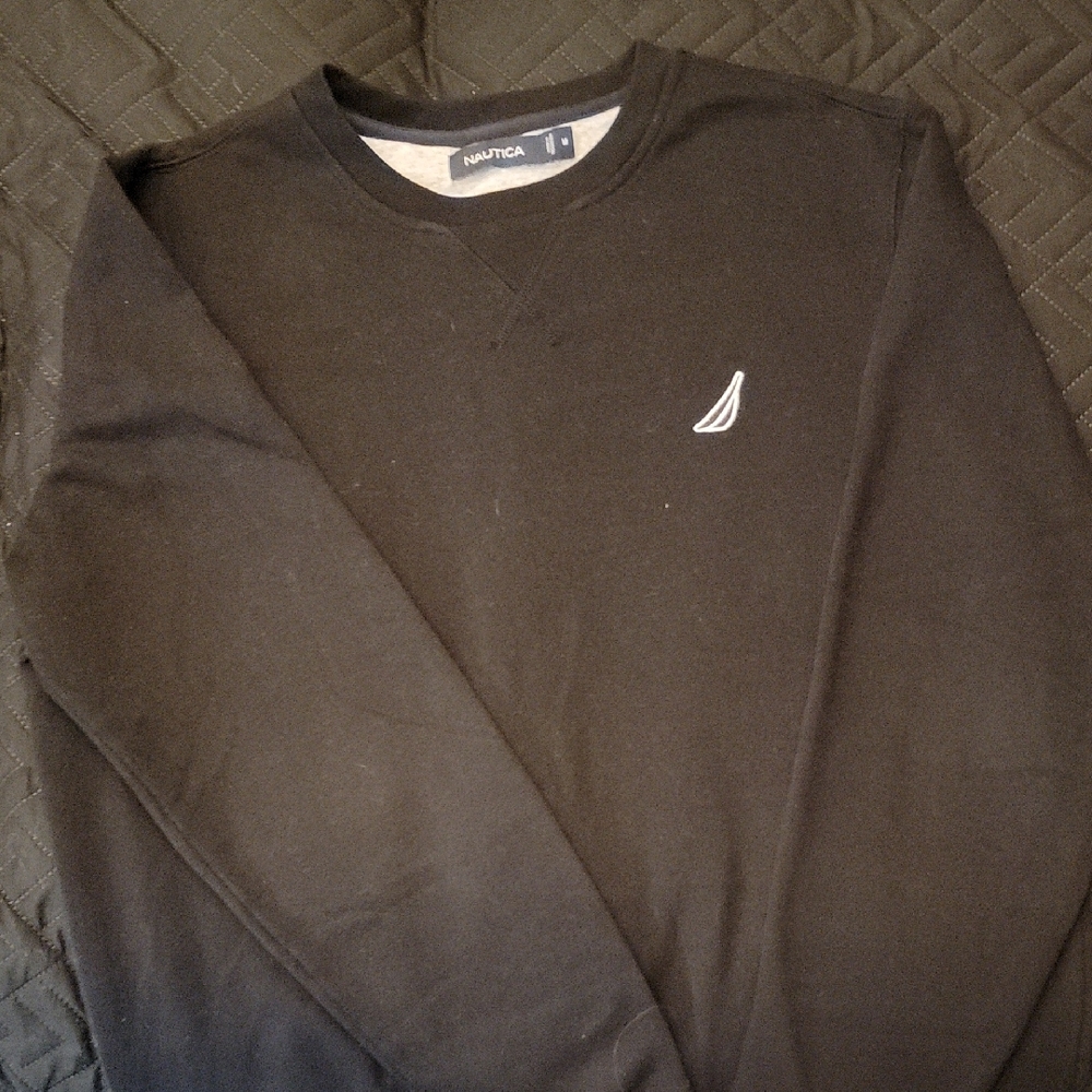 Nautica Men's Classic Black Crewneck Sweater